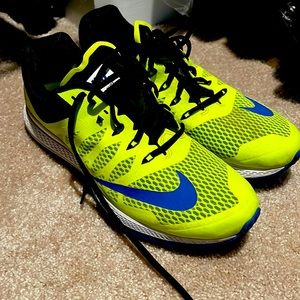 Like new Nike zoom elite 7, worn one time